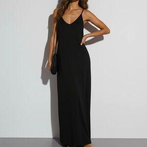 Skivys Femme Goddess Gown Black Sz L Maxi Dress